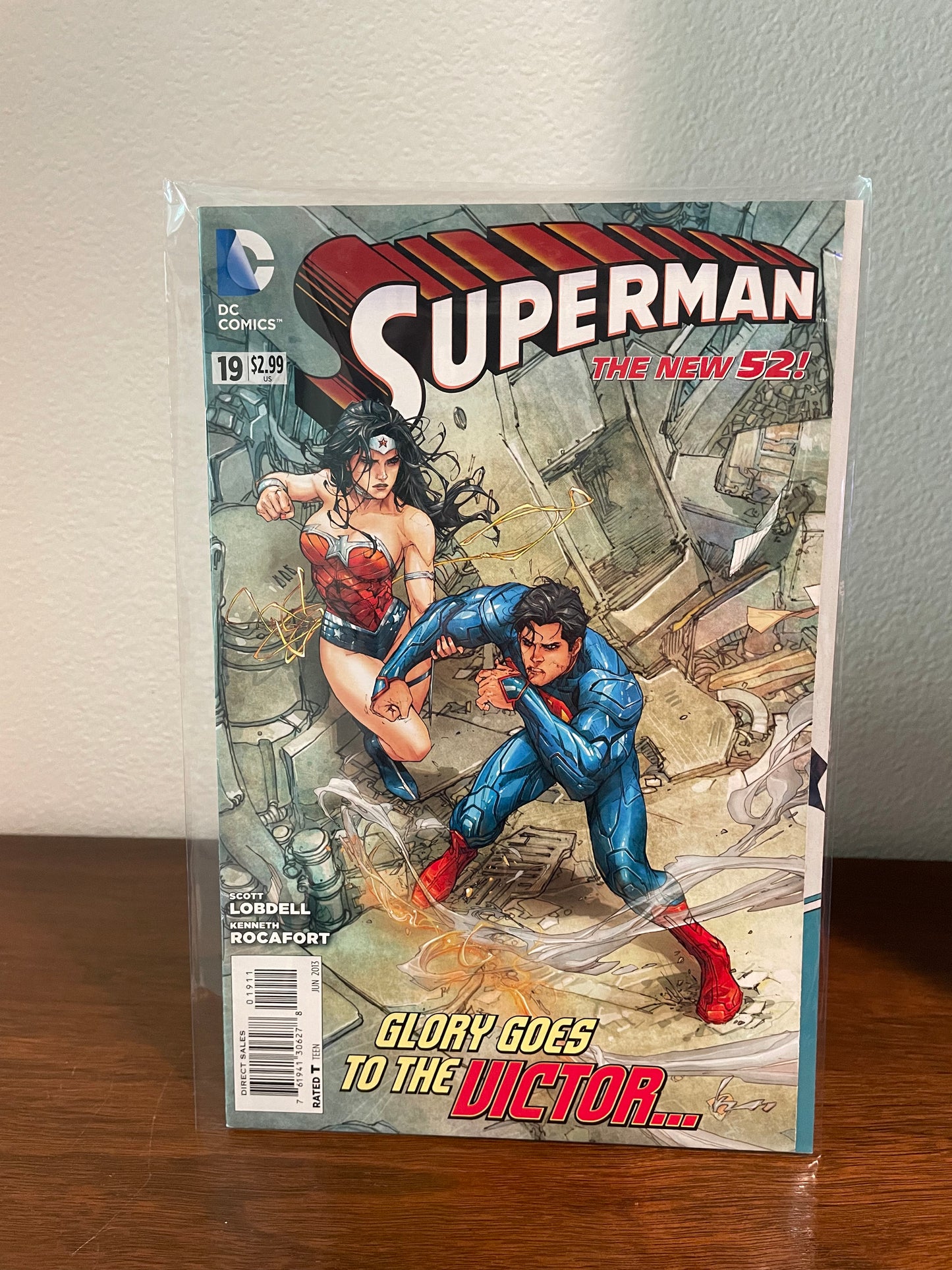 Superman #19 (The New 52) by Scott Lobdell & Kenneth Rocafort (Preowned)