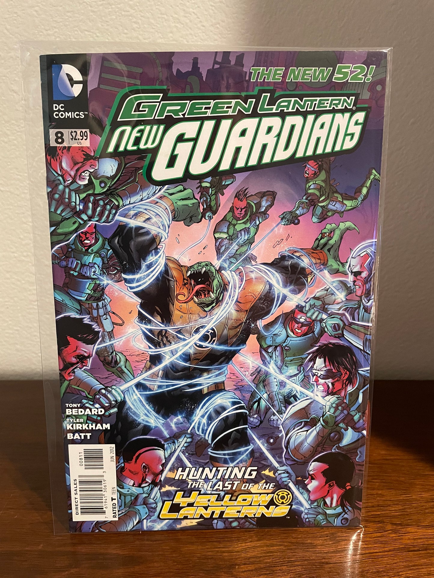 Green Lantern: New Guardians #8 (The New 52) by Tony Bedard & Tyler Kirkham Batt (Preowned)