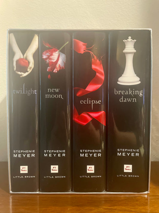 Twilight Saga (Preowned box set, hardcover)