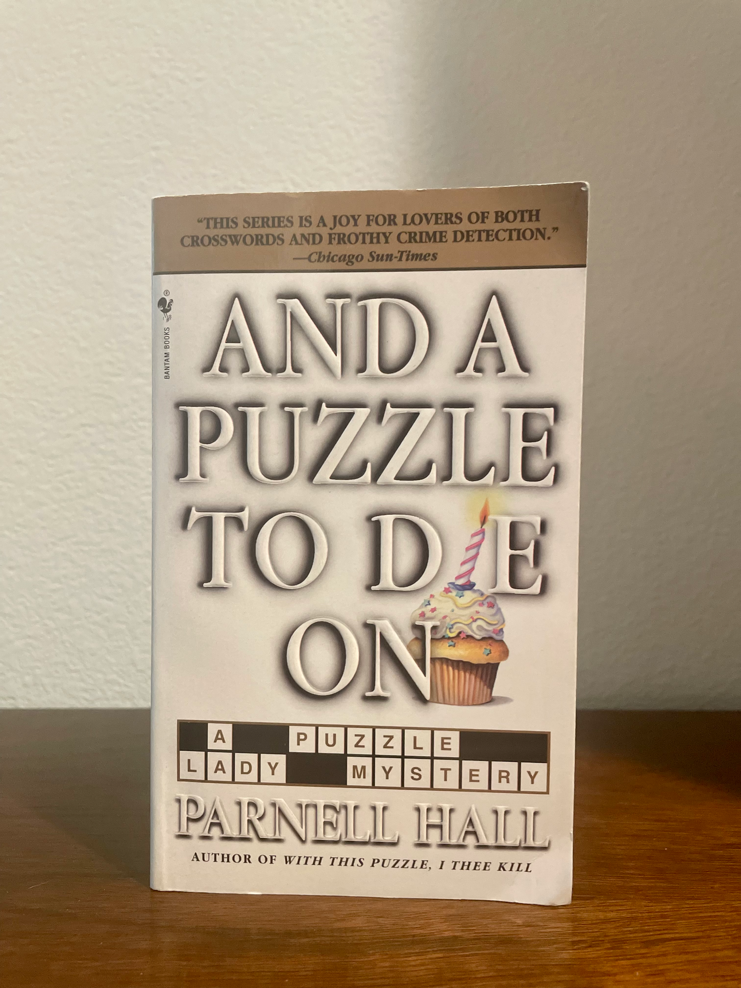 "And A Puzzle To Die On" by Parnell Hall (Preowned Paperback)