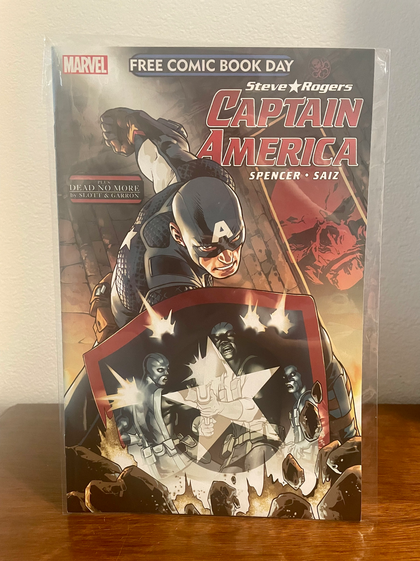 Steve Rogers: Captain America by Nick Spencer & Jesus Saiz (Free Comic Book Day Edition 2016, preowned)