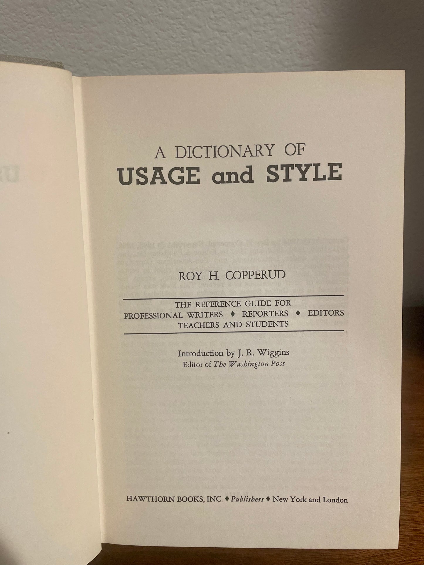 "A Dictionary of Usage and Style" by Roy H. Copperud (Preowned Hardcover)