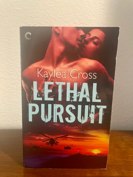 "Lethal Pursuit" by Kaylea Cross (Preowned Paperback)