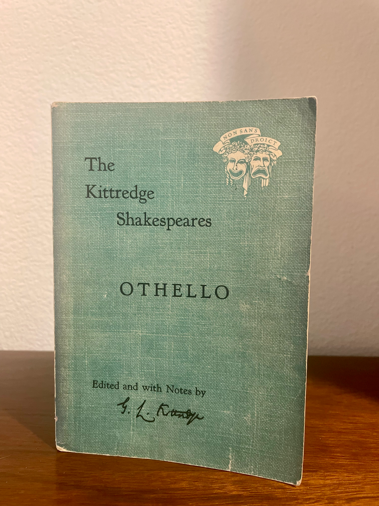 The Kittredge Shakespeares "Othello" by William Shakespeare, Edited by G.L. Kittredge (Antique paperback)