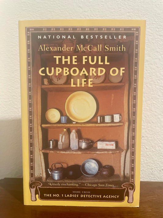 "The Full Cupboard Of Life" by Alexander McCall Smith (Preowned Paperback)